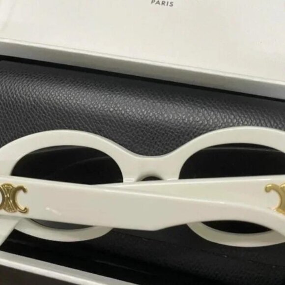 Celine Triomphe CL40194U Sunglasses - Like New with Original Box & Dust Bag - Picture 6 of 7